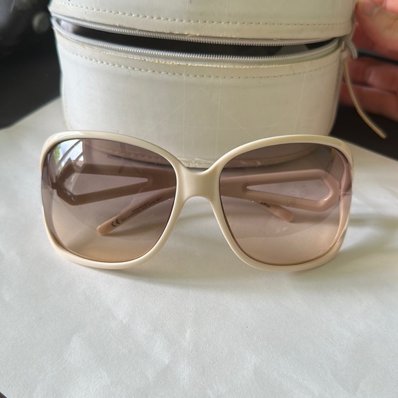 Dior Oversized Sunglasses - Picture 1 of 4